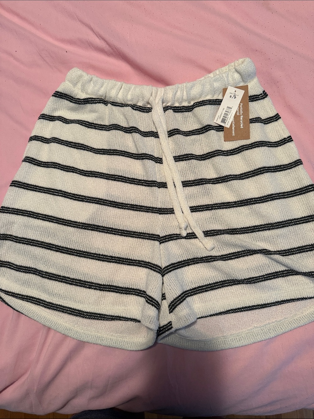 NWT Joe Fresh Cozy Striped Knit Women’s Shorts - White with Black Stripes